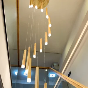 Nordic Loft Wooden Chandelier – Modern Rotating Pendant Light for Villas, Staircases, Living Rooms, and High Ceilings